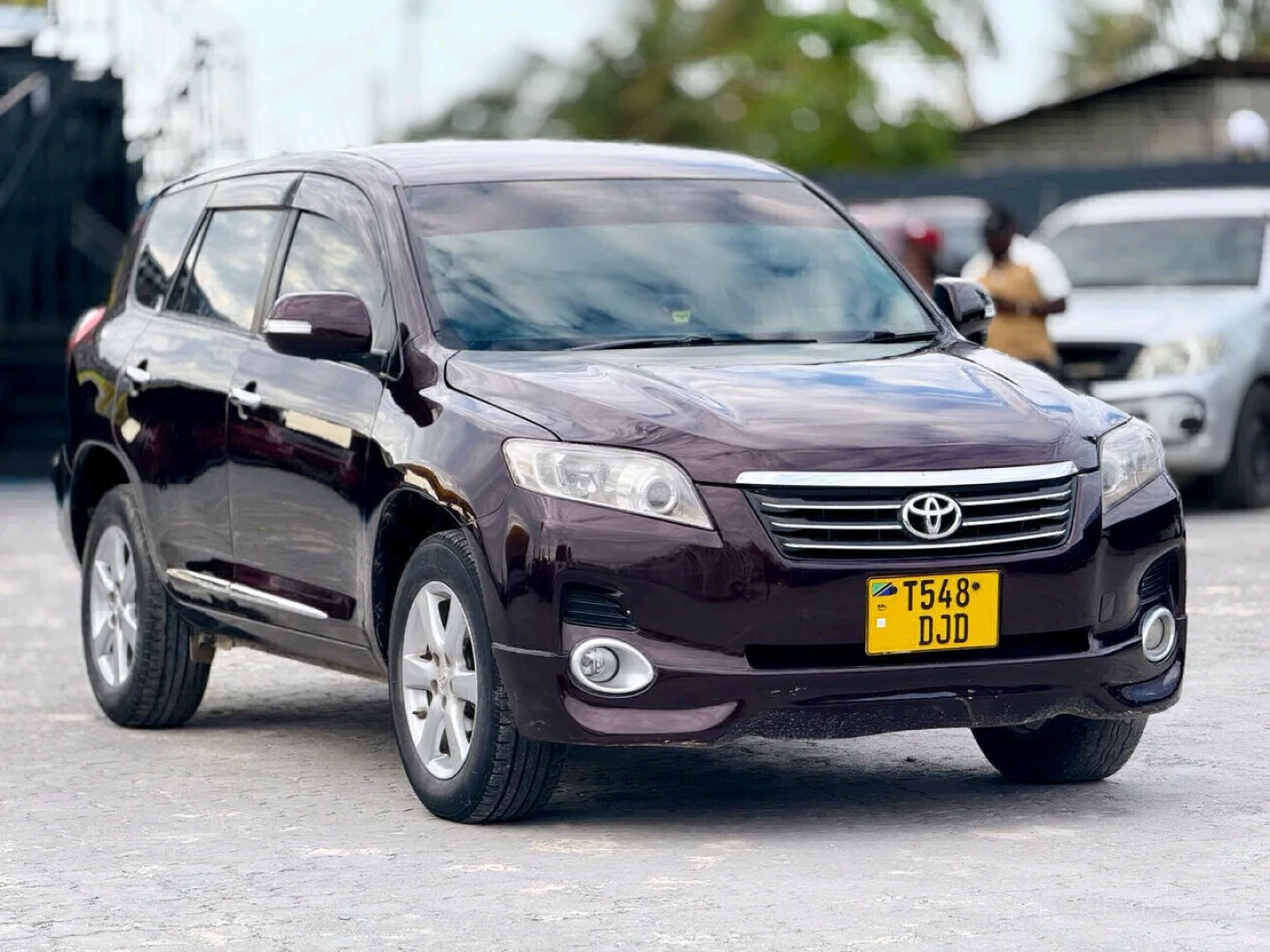 Toyota Vanguard SUV thumbnail 5