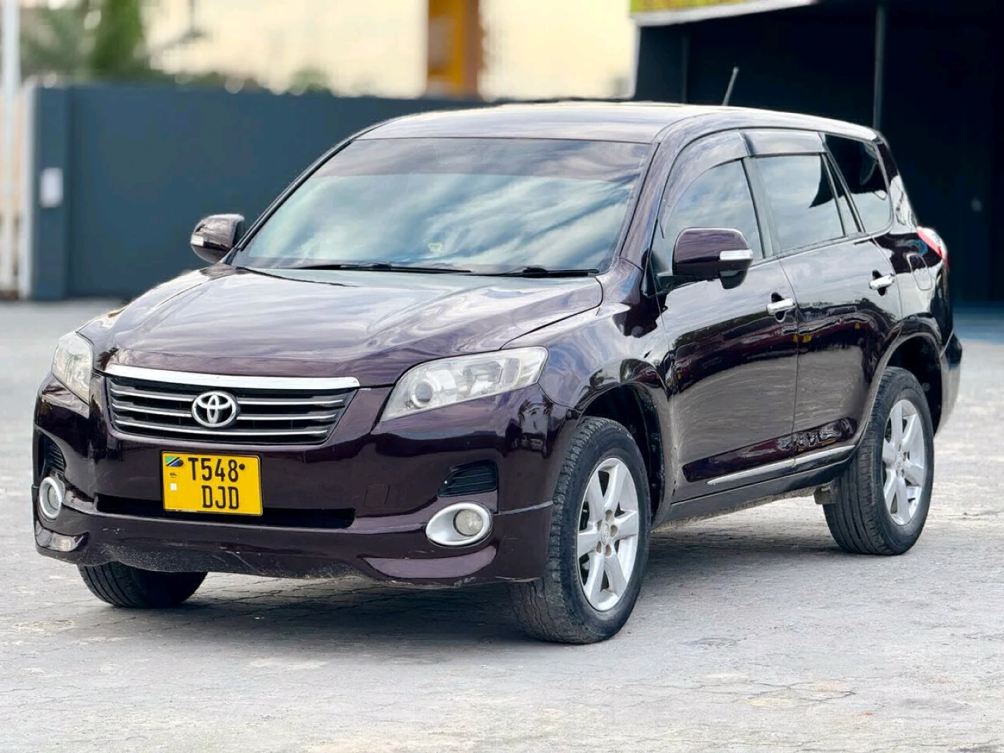 Toyota Vanguard SUV thumbnail 6