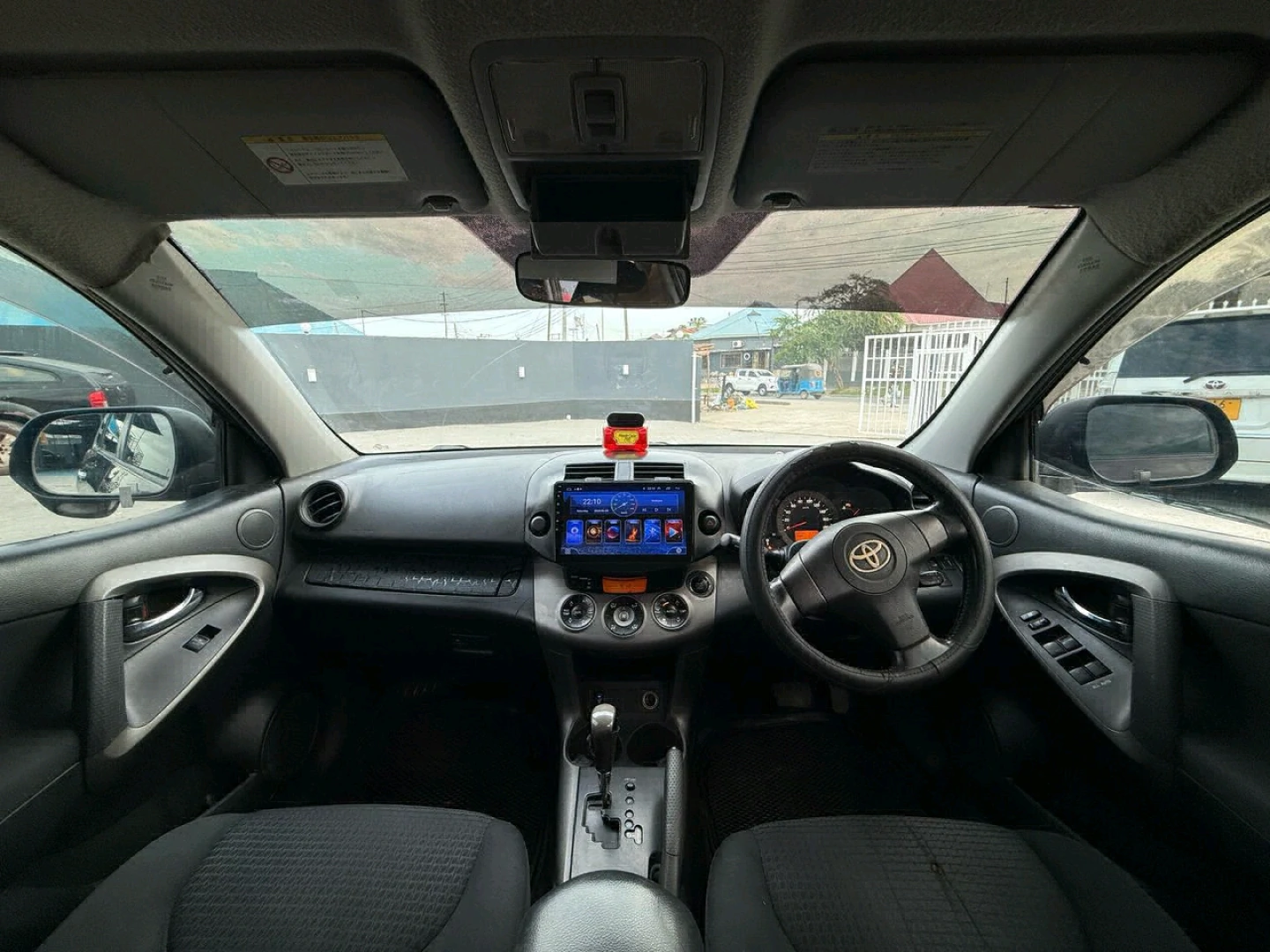 Toyota Vanguard SUV thumbnail 7