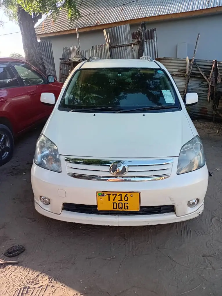 Toyota Raum 2005 DQG thumbnail 4