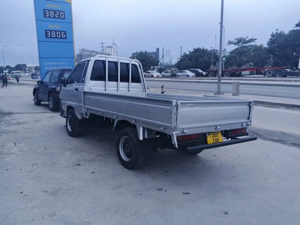 Toyota TownAce Pickup 2001