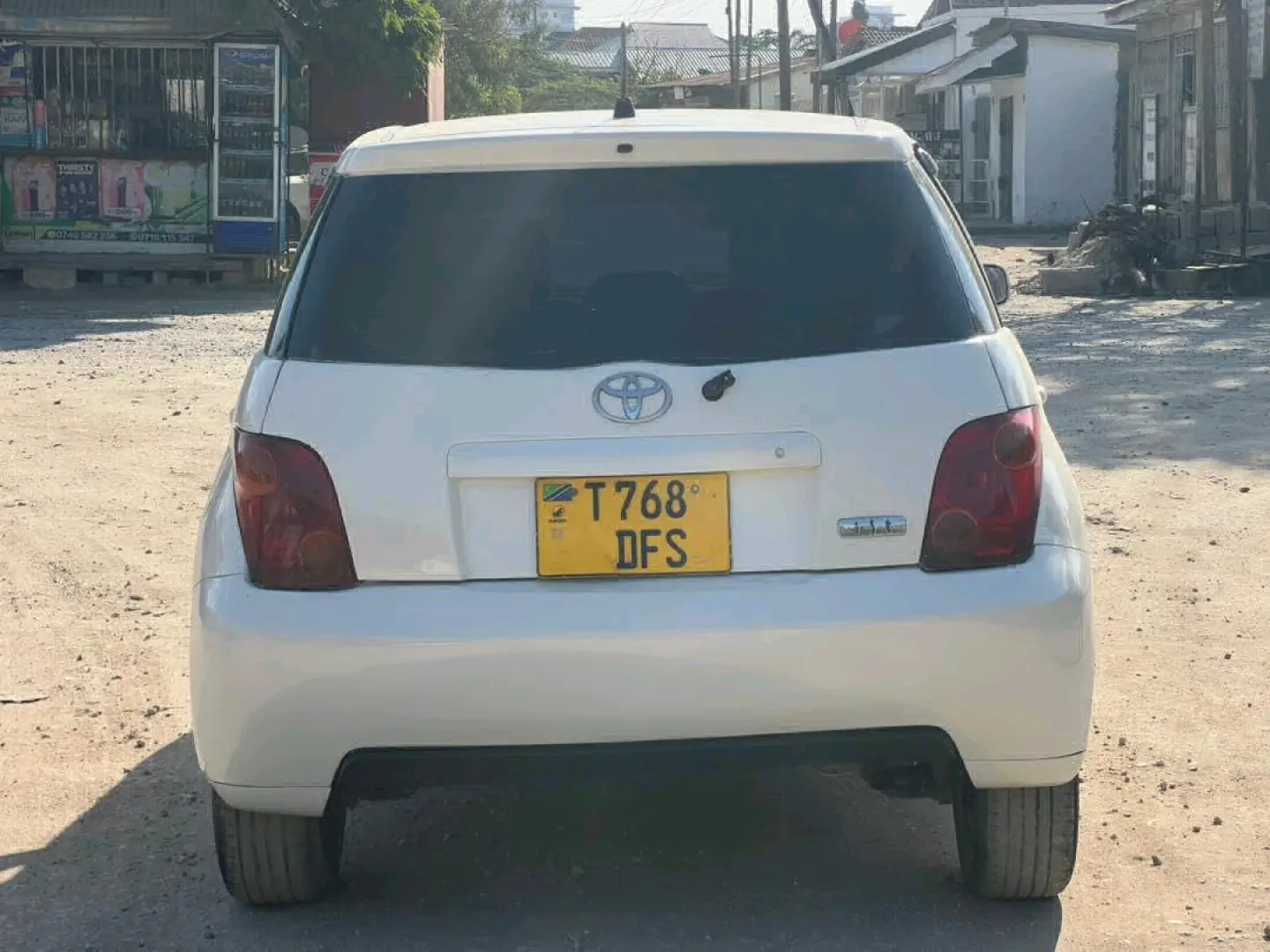 White Toyota Ist 1290cc Full AC thumbnail 7