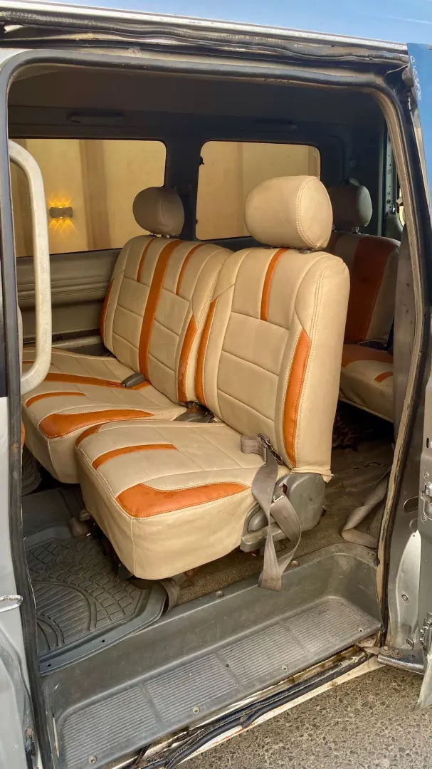 Toyota Noah SR40 DLQ thumbnail 6