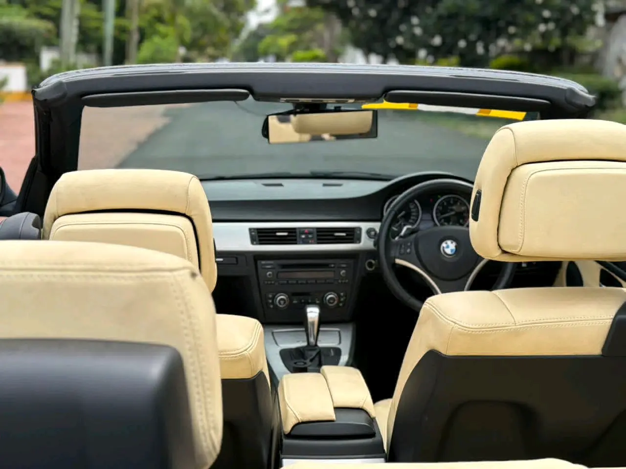 BMW 3 Series Convertible 2009 thumbnail 4