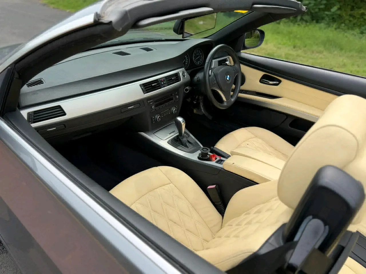 BMW 3 Series Convertible 2009 thumbnail 5