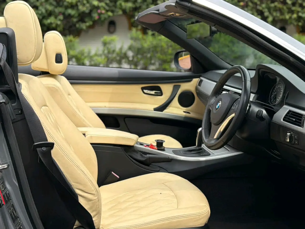 BMW 3 Series Convertible 2009 thumbnail 6