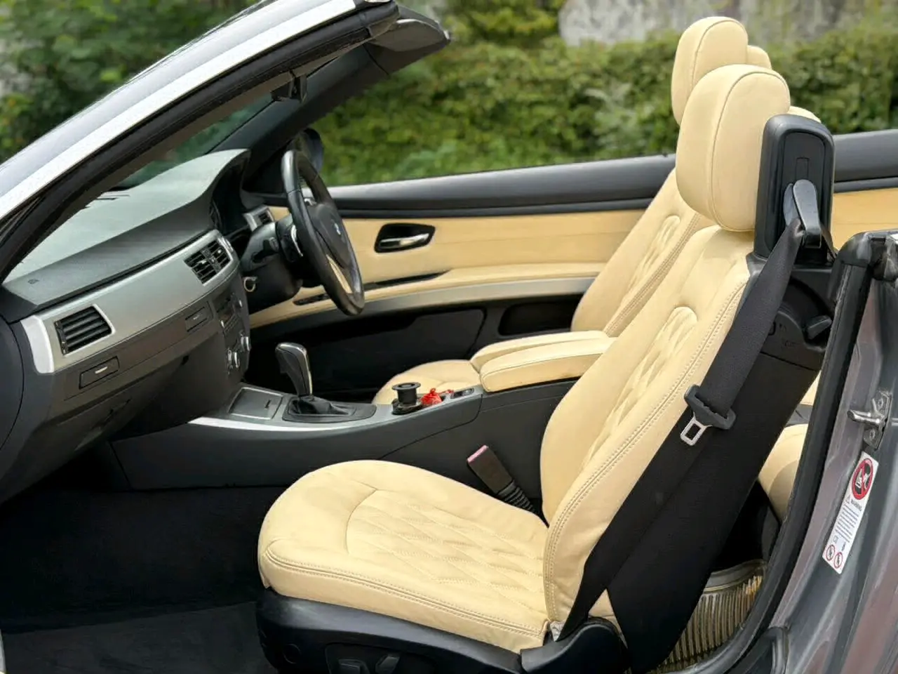 BMW 3 Series Convertible 2009 thumbnail 7