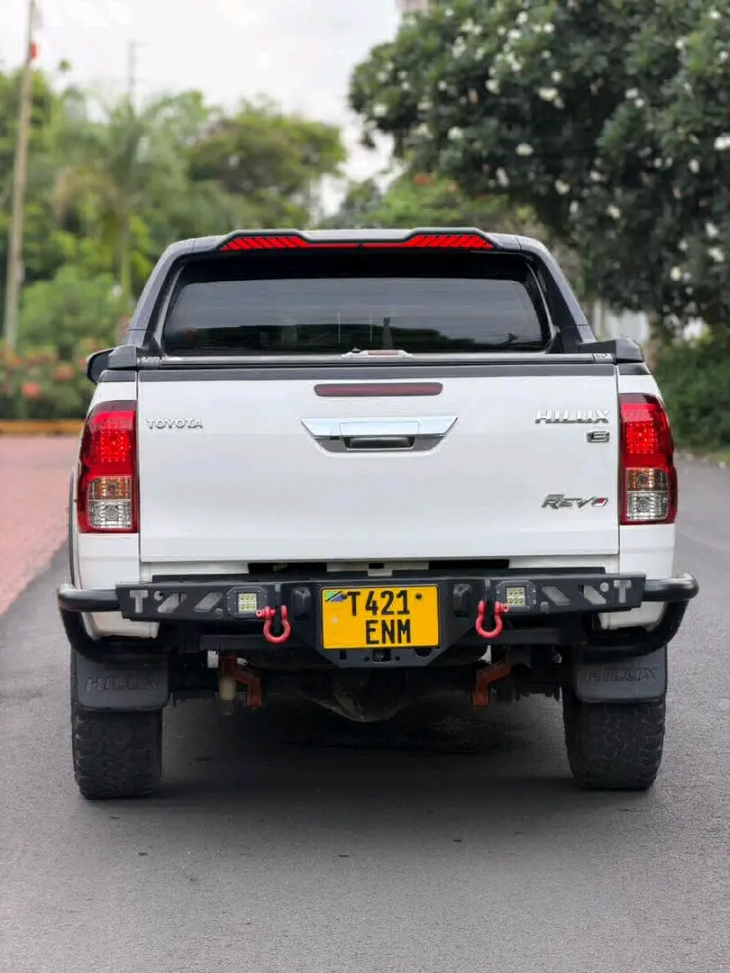 2018 Toyota Hilux Double Cabin 2GD Diesel thumbnail 2