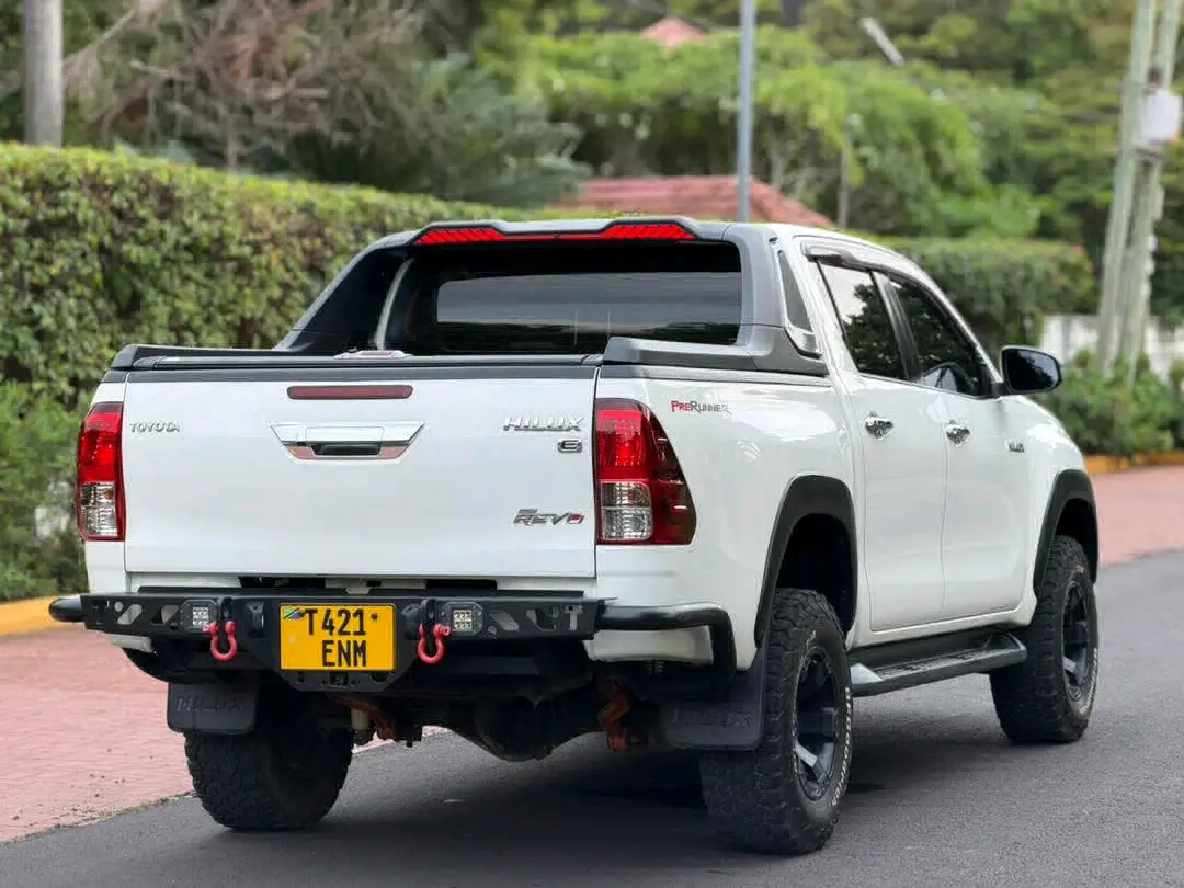 2018 Toyota Hilux Double Cabin 2GD Diesel thumbnail 4