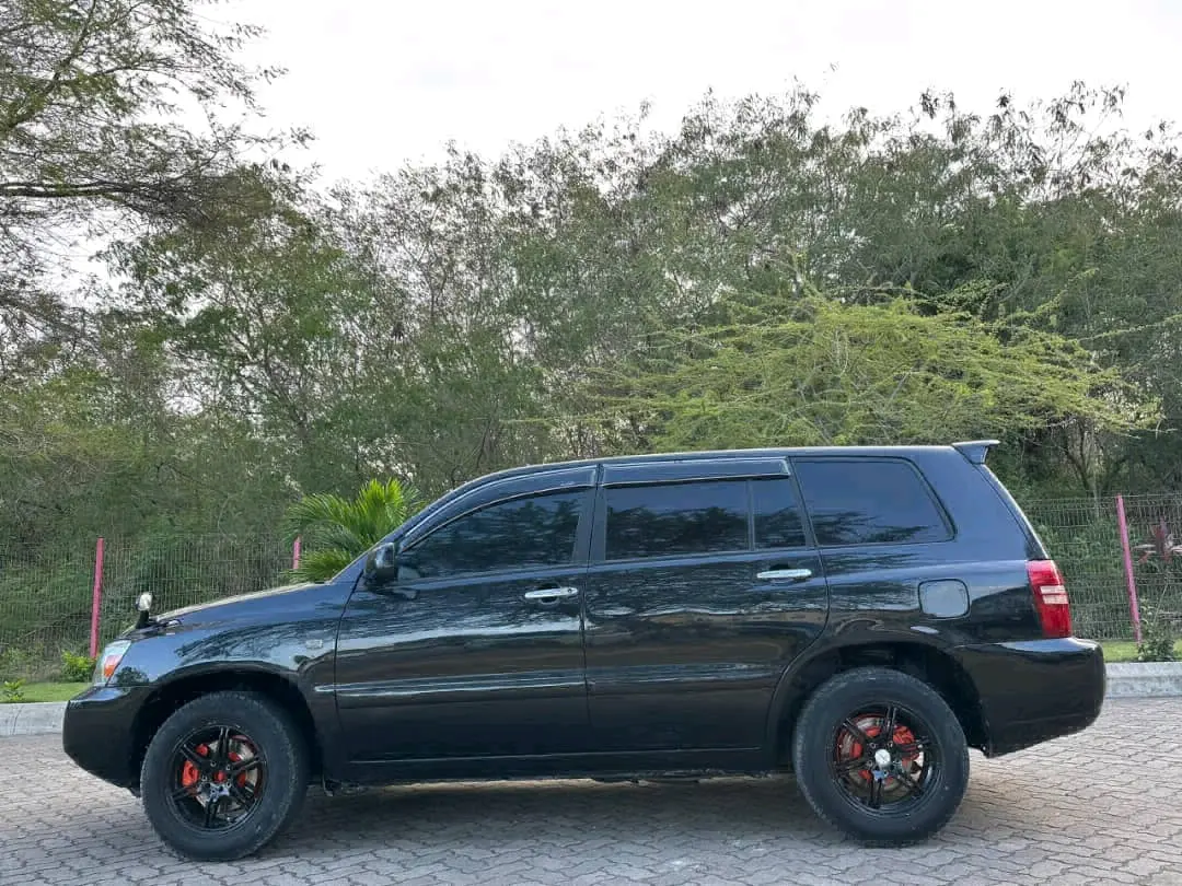 Toyota Kluger (Highlander) 2005, Nyeusi thumbnail 7