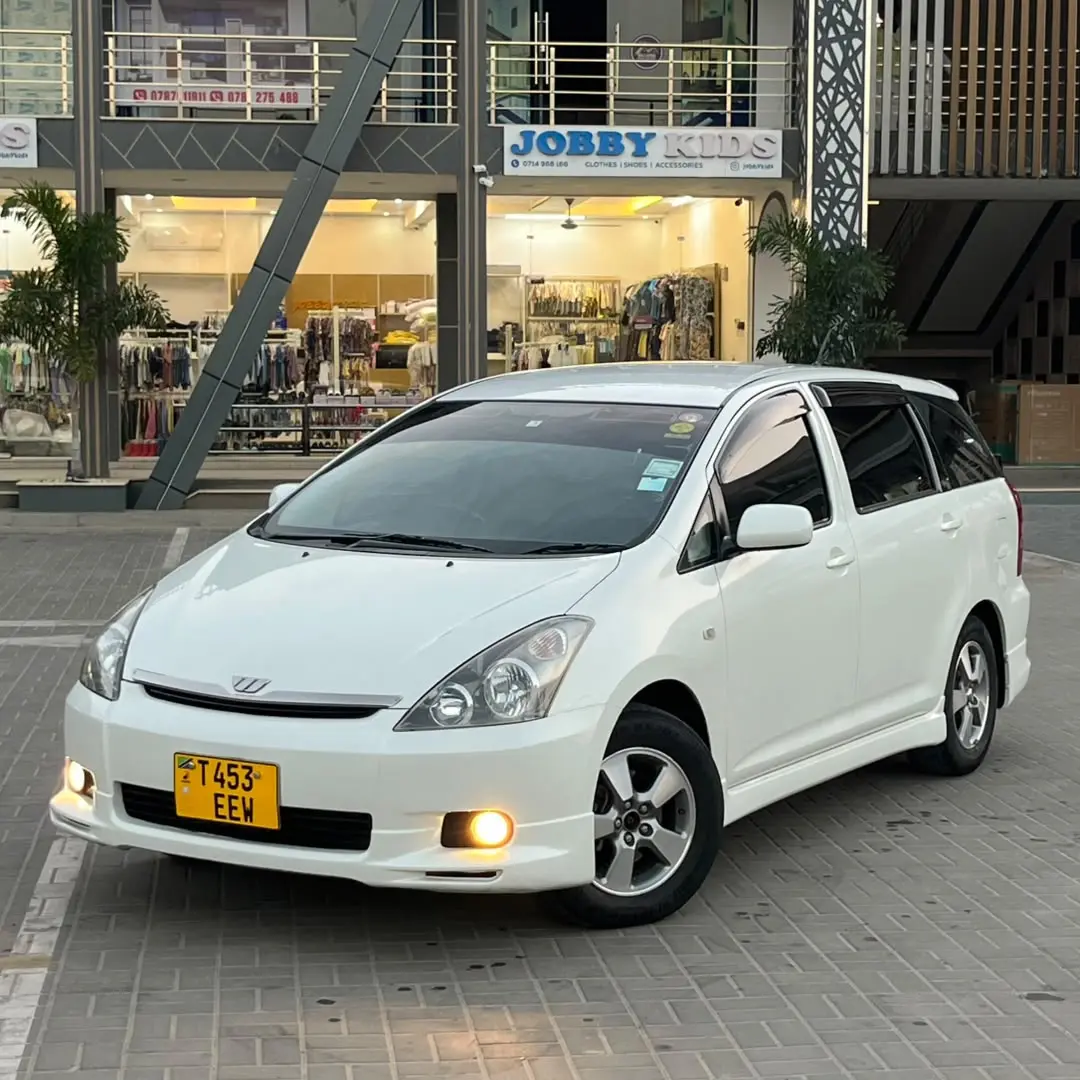 Toyota Wish 2005 White thumbnail 7