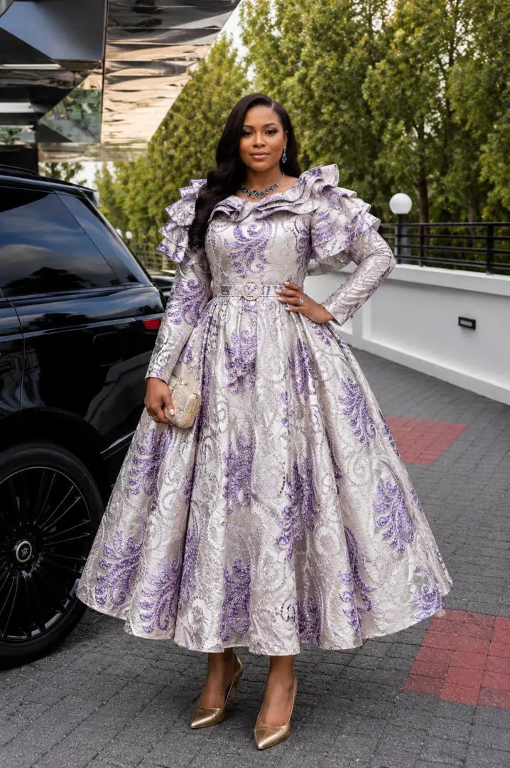 Patterned Long-sleeved Flared Formal Dress thumbnail 3