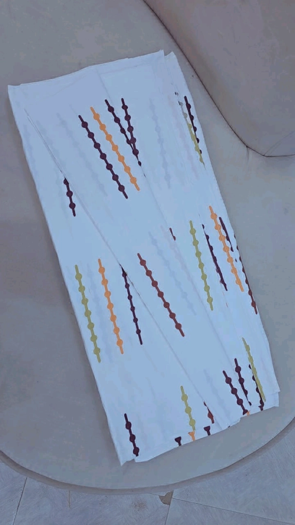 Ugandan Shuka Grade One Bed Sheet Set (2 Shuka, 4 Foronya)