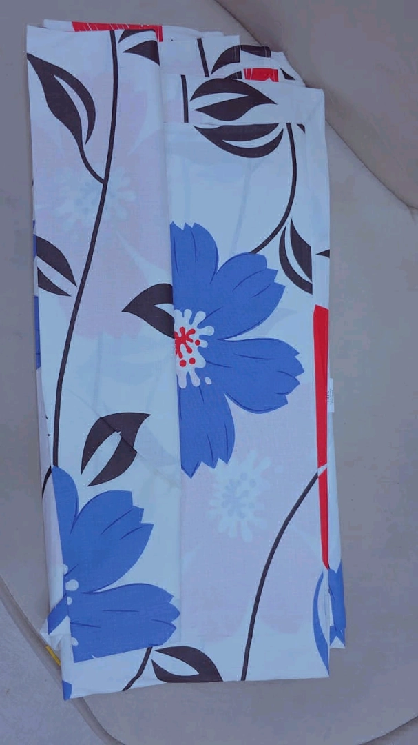Ugandan Shuka Grade One Bed Sheet Set (2 Shuka, 4 Foronya) thumbnail 6