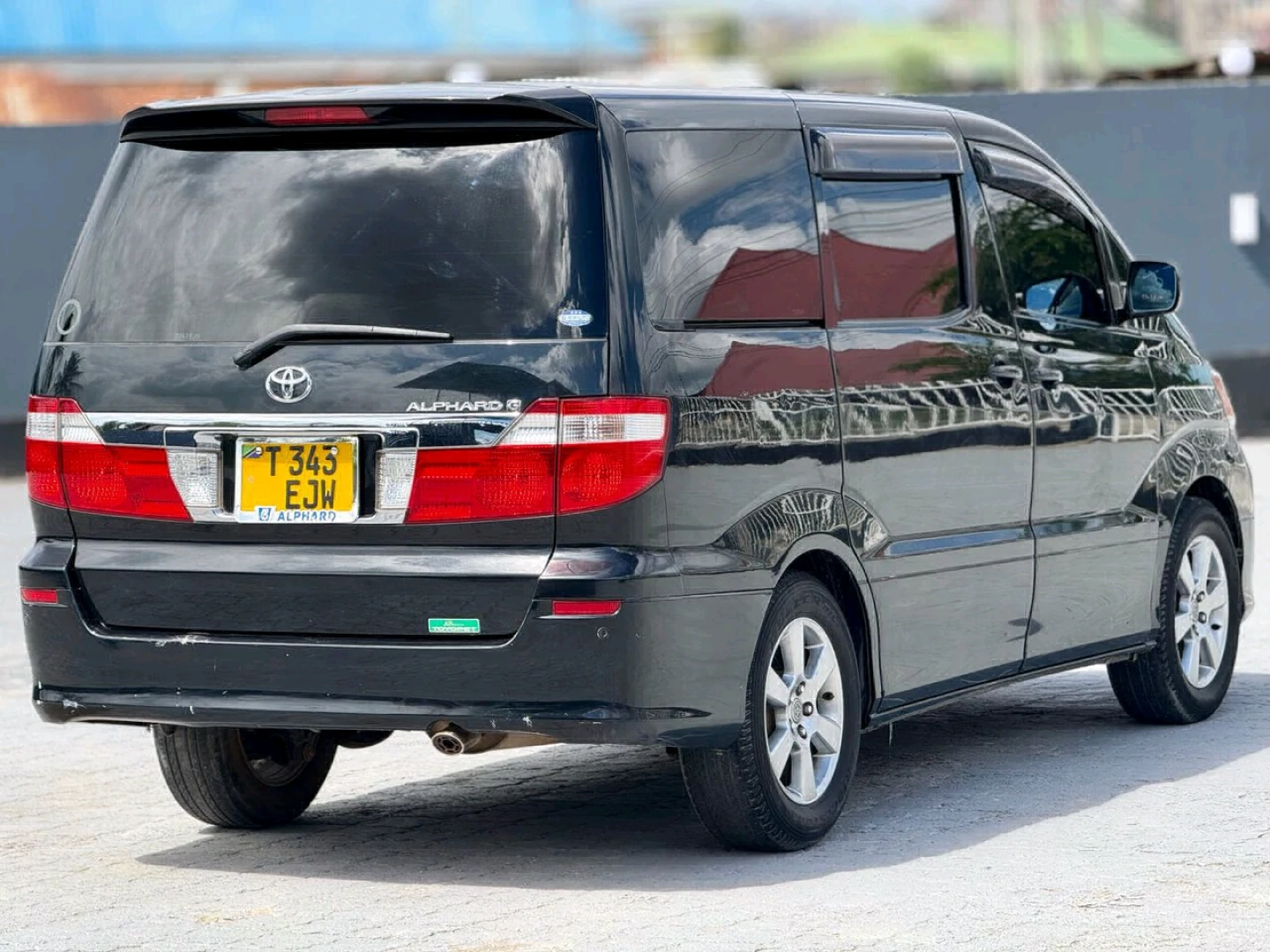 Black Toyota Alphard Minivan (Reg No. EJW) thumbnail 3