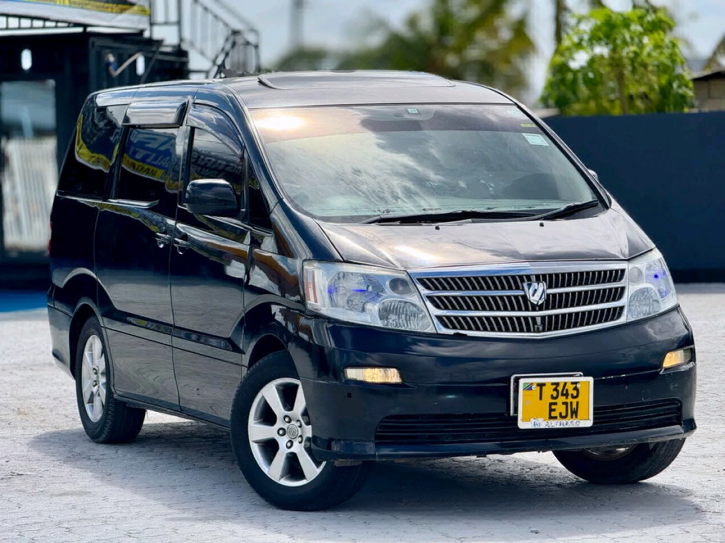 Black Toyota Alphard Minivan (Reg No. EJW) thumbnail 5