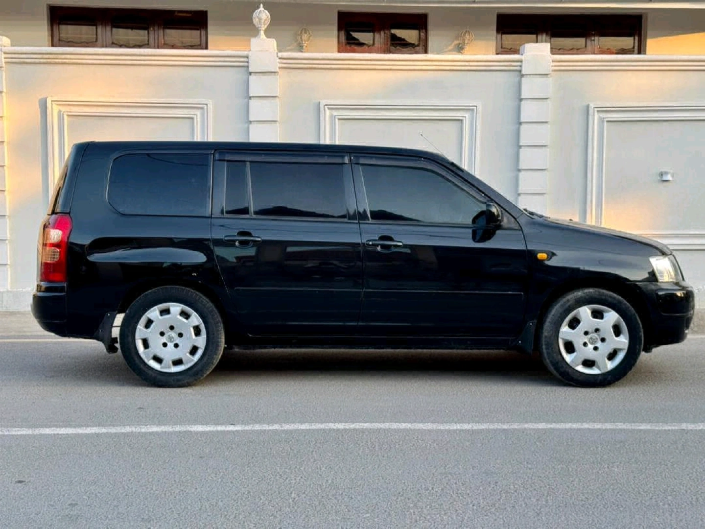 Toyota Succeed Van Black 2008 thumbnail 5