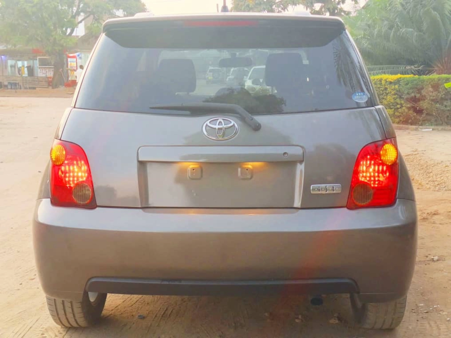 Toyota Ist Full AC Free Registration thumbnail 6