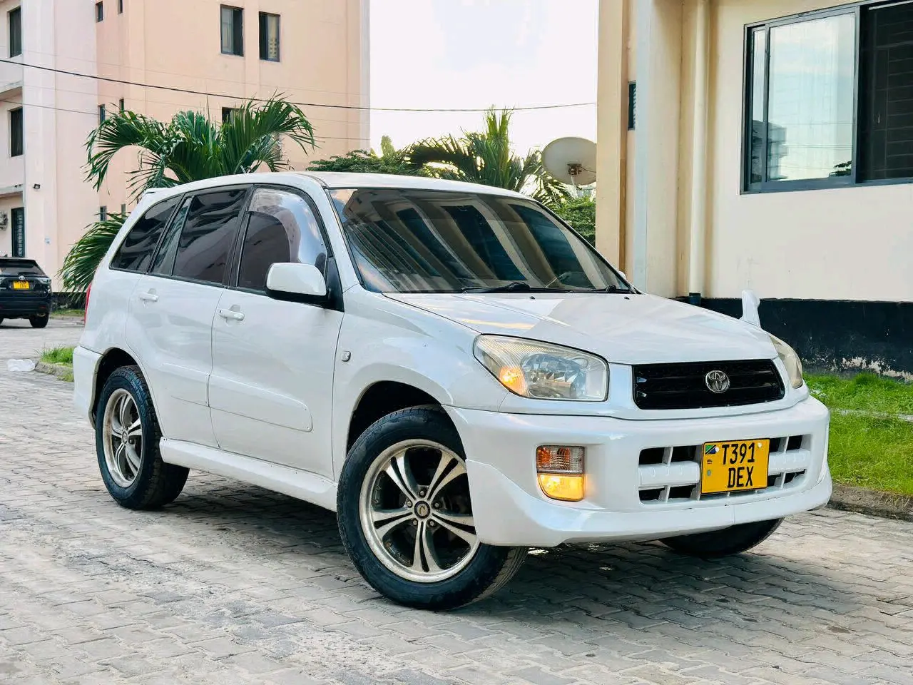 Toyota RAV4 DEX thumbnail 3