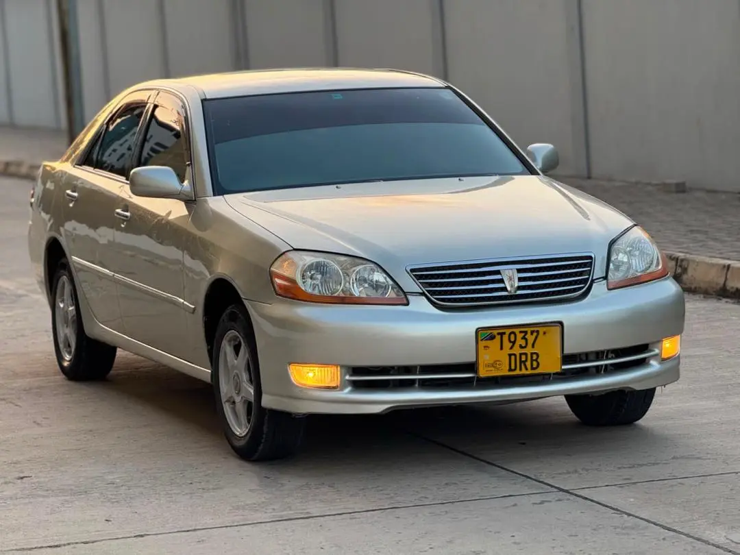 Toyota Mark II Grande 2004