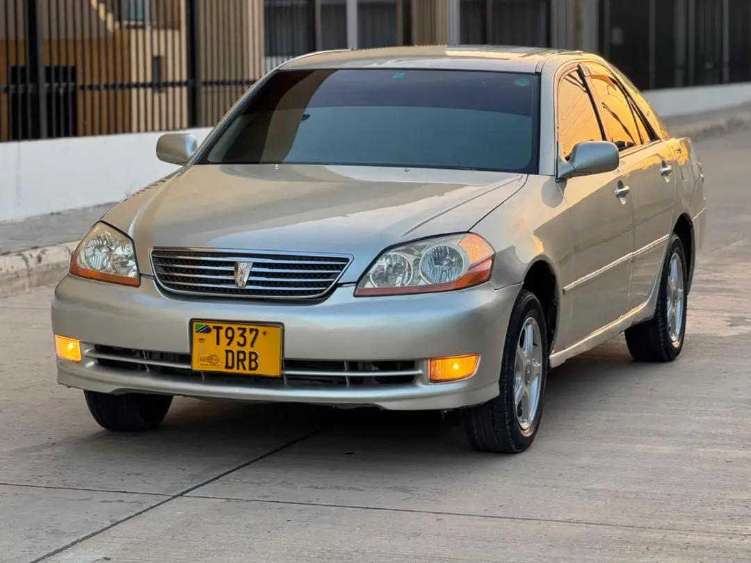 Toyota Mark II Grande 2004 thumbnail 2