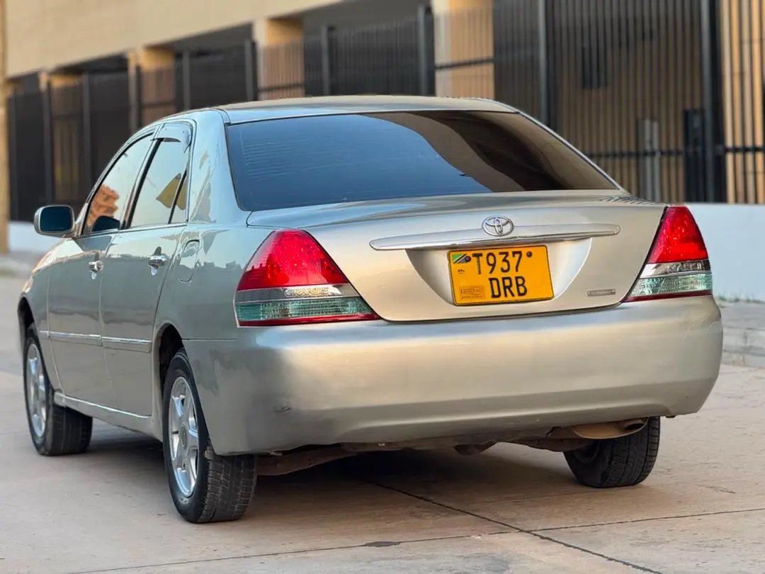Toyota Mark II Grande 2004 thumbnail 3