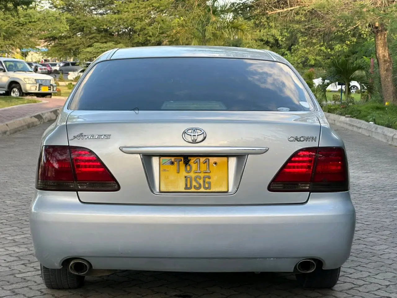 Toyota Crown Athlete 2004 thumbnail 7