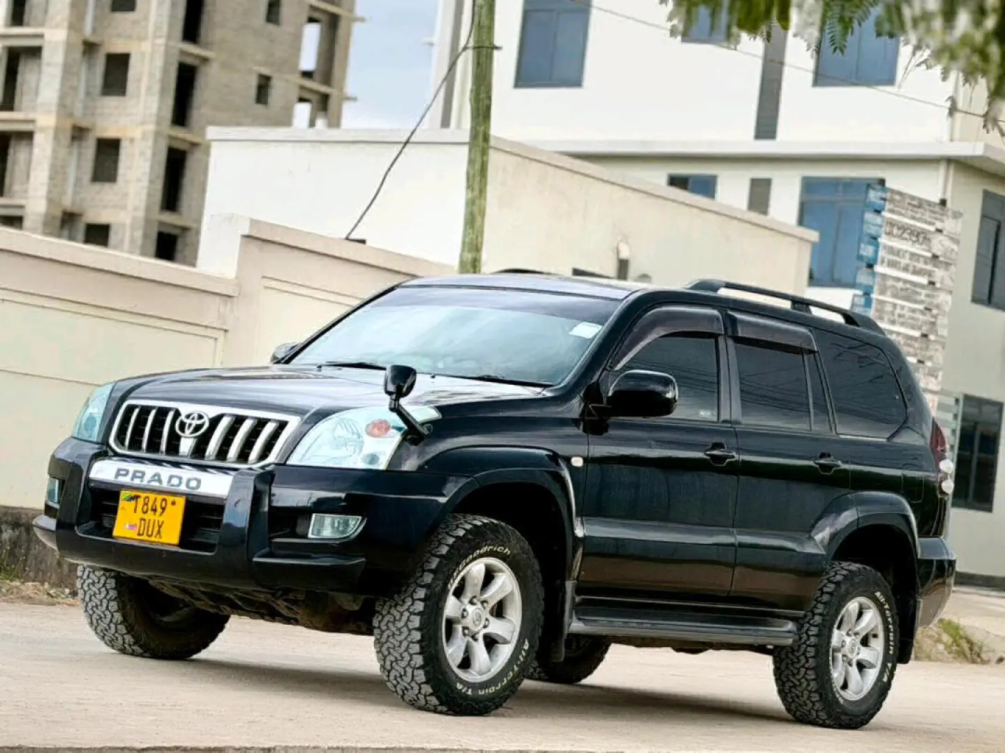 Toyota Land Cruiser Prado TX 120 (2006) - Black thumbnail 2