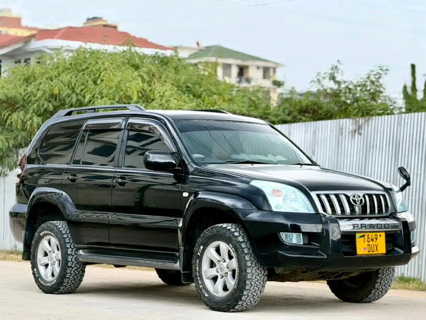 Toyota Land Cruiser Prado TX 120 (2006) - Black thumbnail 3