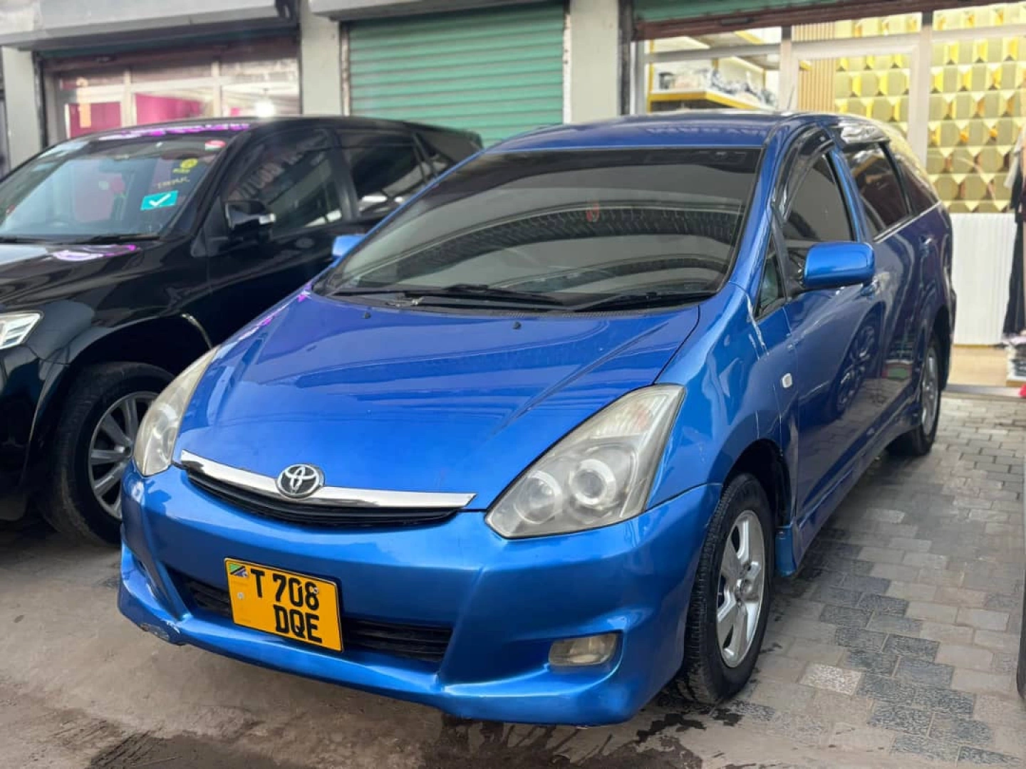 Toyota Wish Minivan Blue Full AC