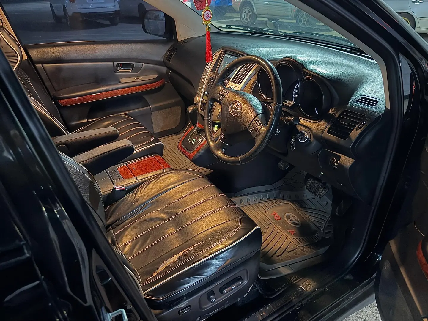 Toyota Harrier 240G 2006 thumbnail 4