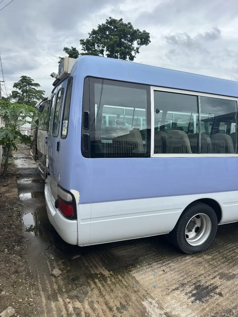 Toyota Coaster 2003 thumbnail 4