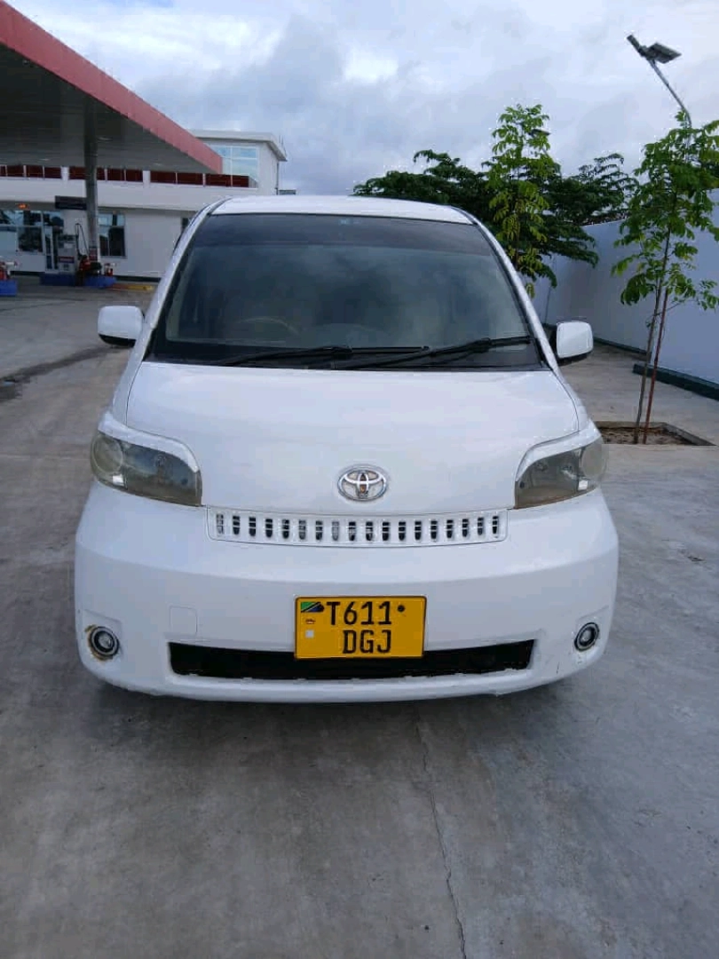 Toyota Porte 2007 Minivan Full AC thumbnail 5