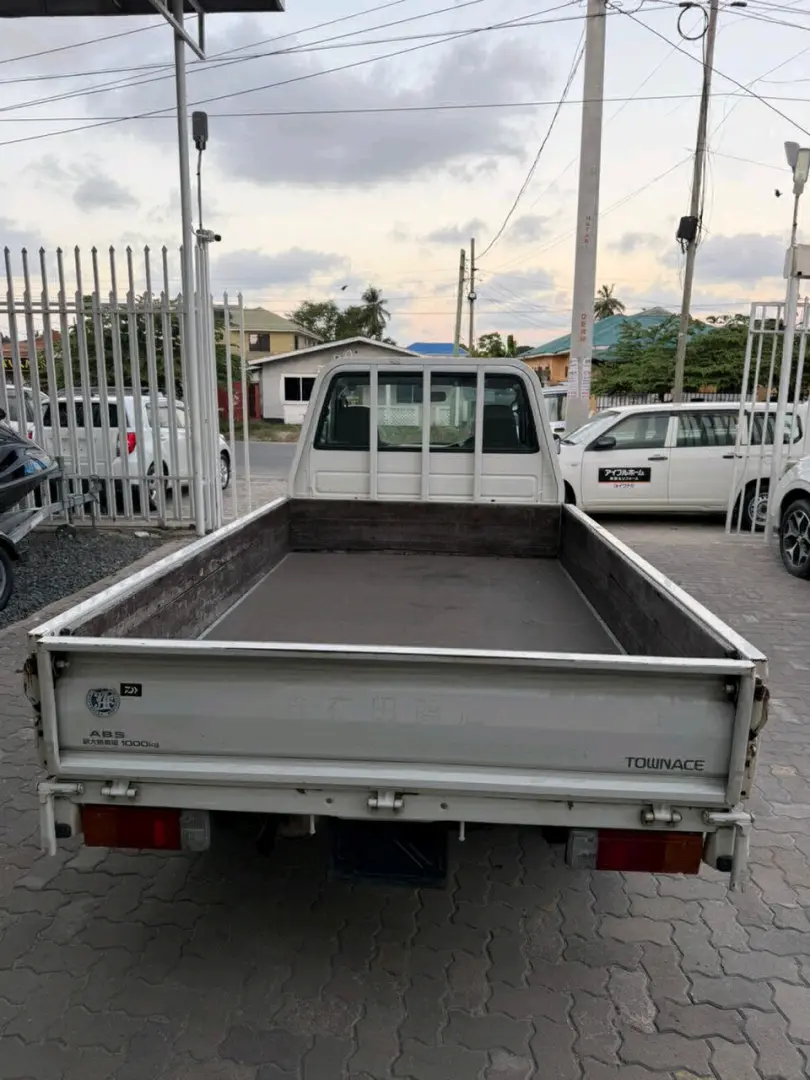 Toyota Townace Truck 2005 thumbnail 6