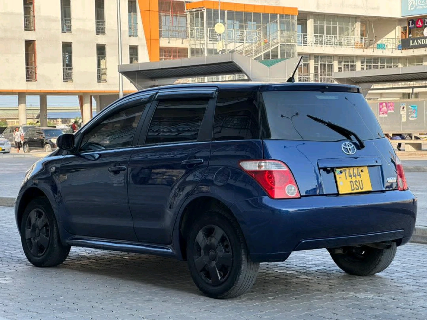 2006 Toyota Ist Car, Dark Blue thumbnail 4