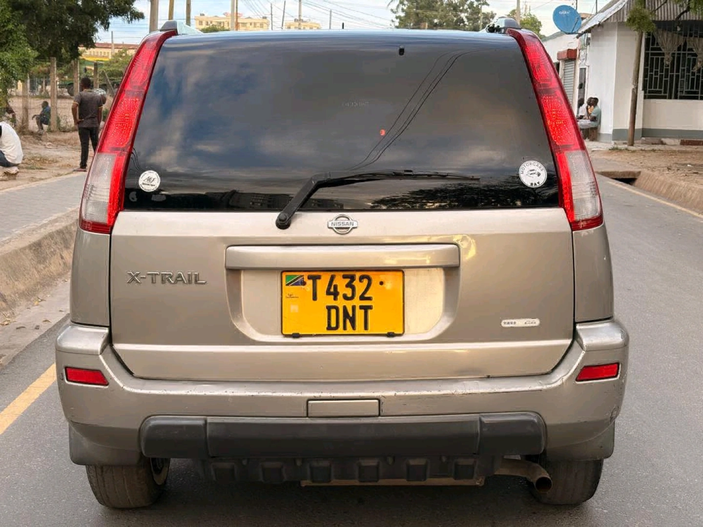 Nissan X-Trail 2004 SUV thumbnail 5