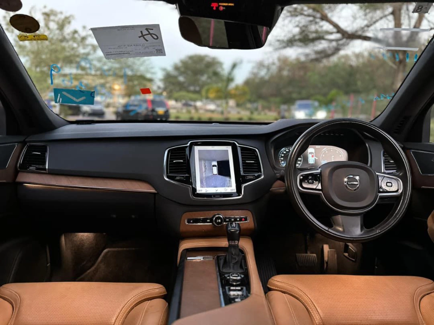 2016 VOLVO XC90 T6 INSCRIPTION SUV thumbnail 3
