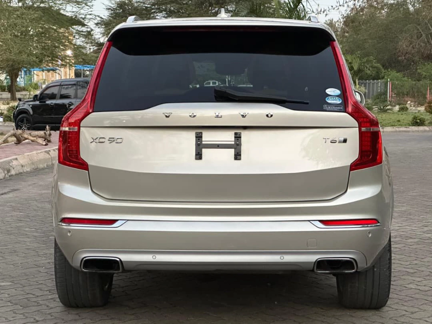 2016 VOLVO XC90 T6 INSCRIPTION SUV thumbnail 5
