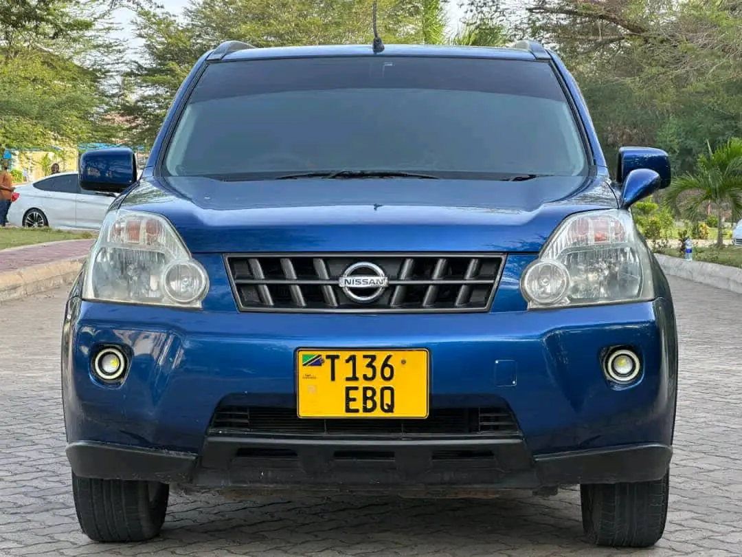 Blue 2008 Nissan X-Trail SUV