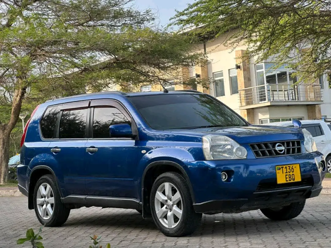 Blue 2008 Nissan X-Trail SUV thumbnail 2
