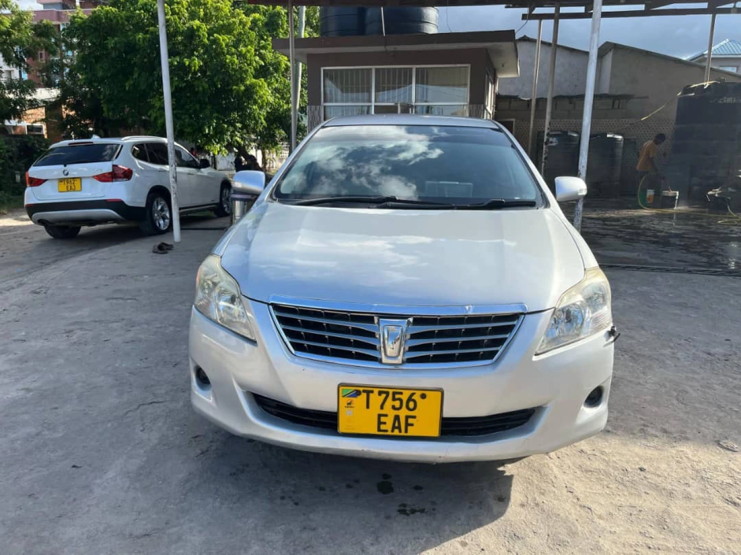 Toyota Premio Sedan 2009 (1490cc) - Exchange Allowed