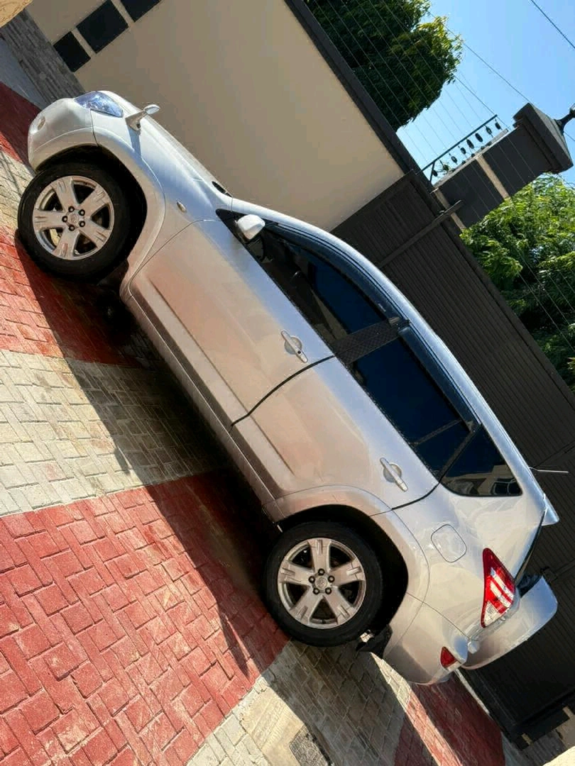 Toyota RAV4 2006 (Miss Tanzania) 2360 CC thumbnail 6