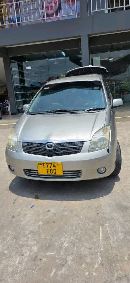 Toyota Spacio 2001 Silver Full AC
