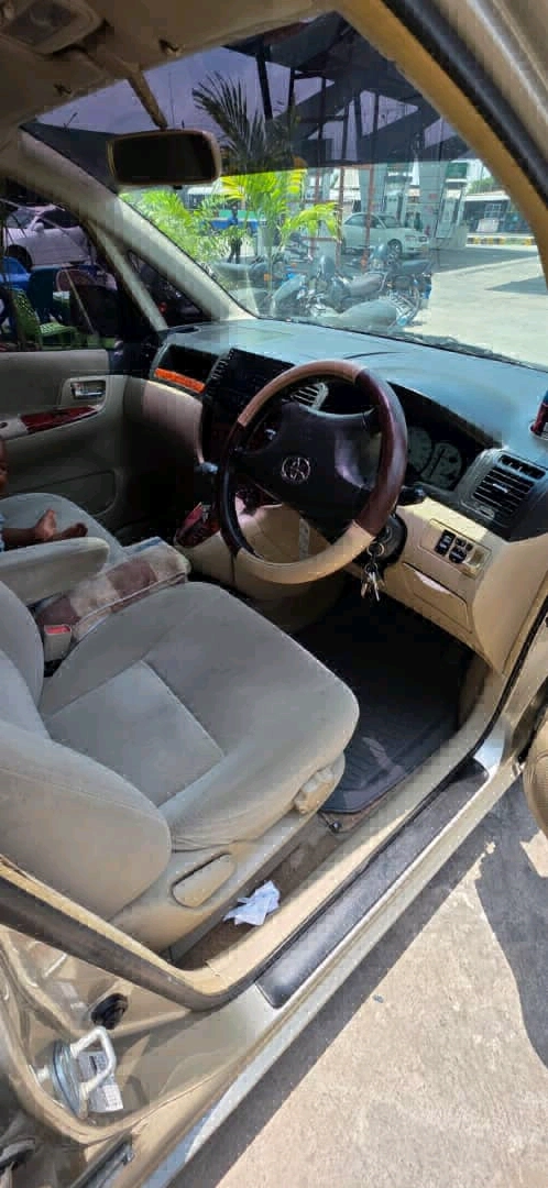 Toyota Spacio 2001 Silver Full AC thumbnail 7