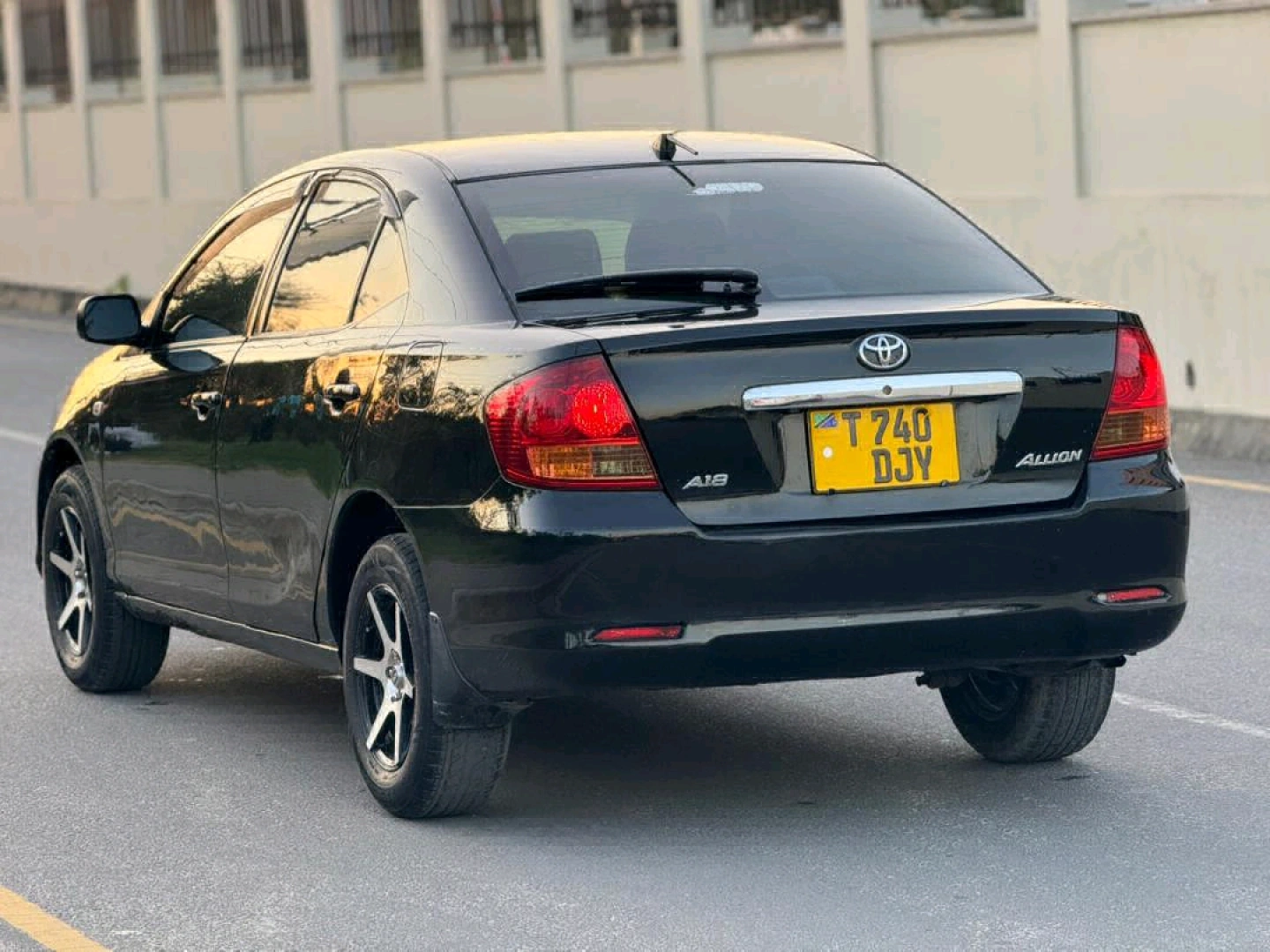 Black Toyota Allion DJY 2004 Automatic thumbnail 8