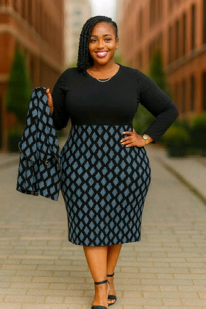 Black and White Plaid Business Dress/Suit thumbnail 2