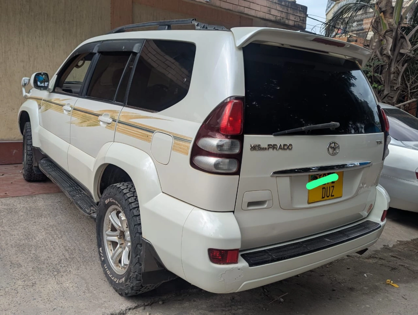 Toyota Prado 120 DUZ Petrol Engine thumbnail 2
