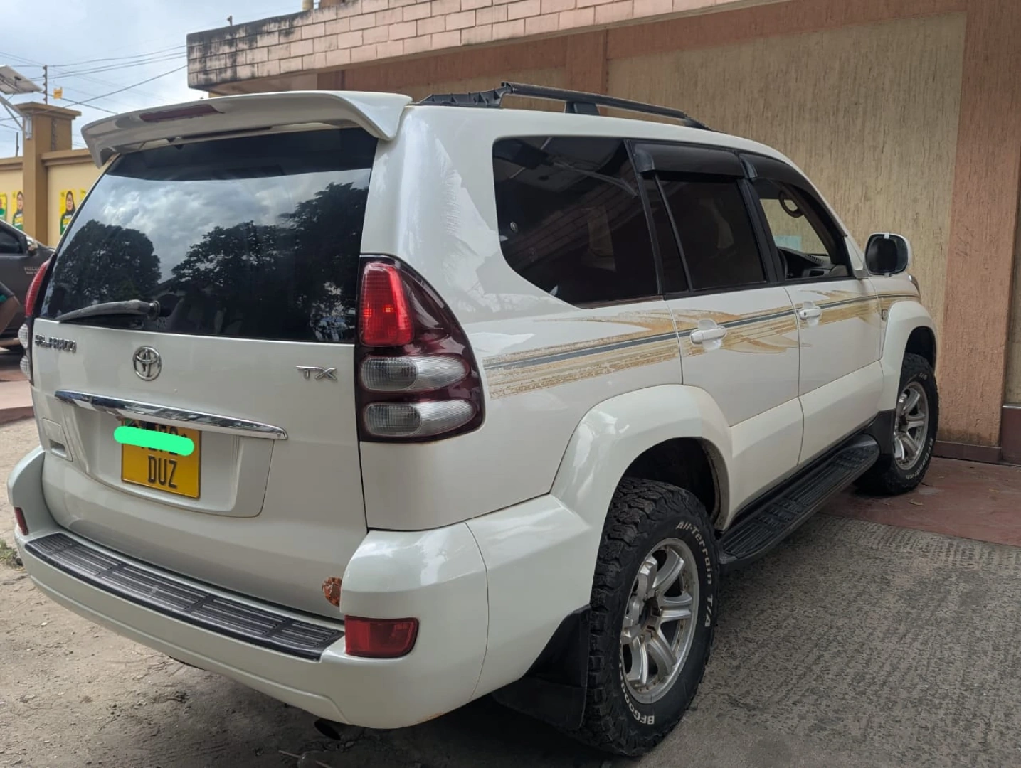 Toyota Prado 120 DUZ Petrol Engine thumbnail 3