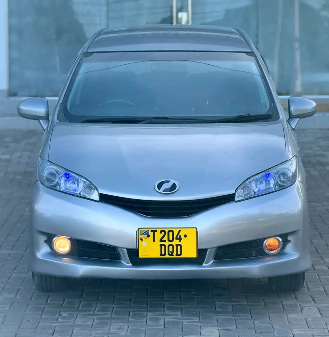 Toyota Wish New Model (DQD)