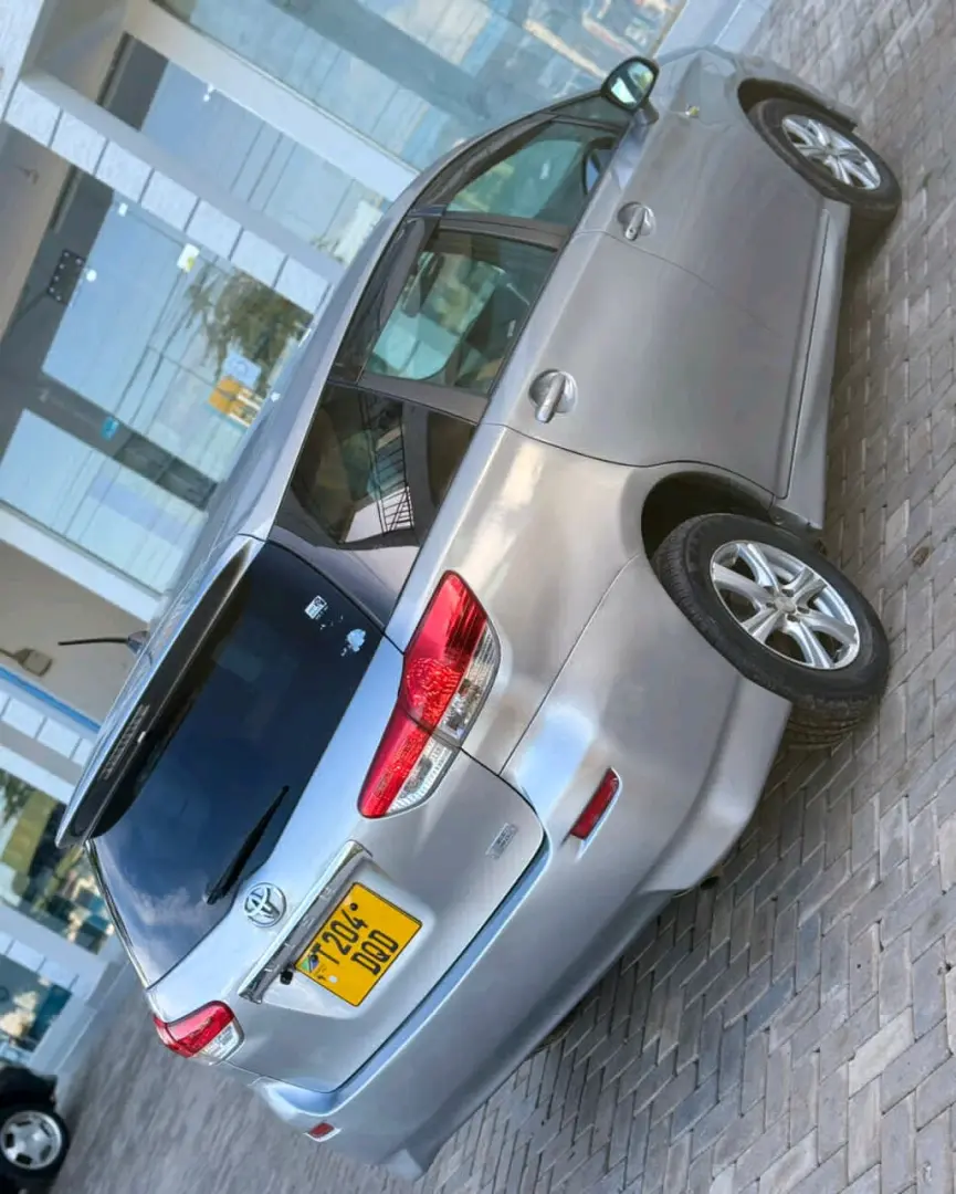 Toyota Wish New Model (DQD) thumbnail 3